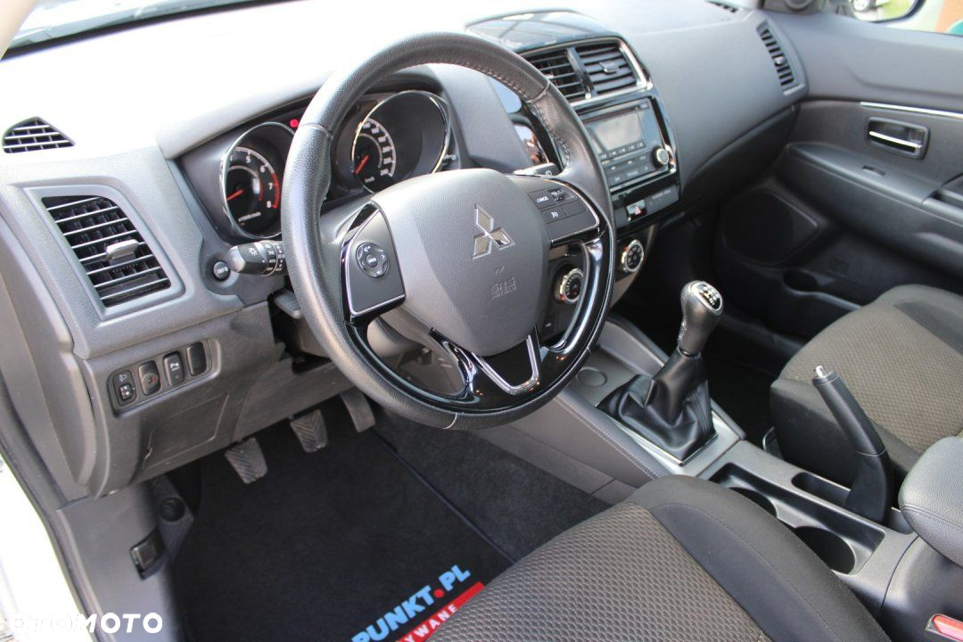 Mitsubishi ASX - 15