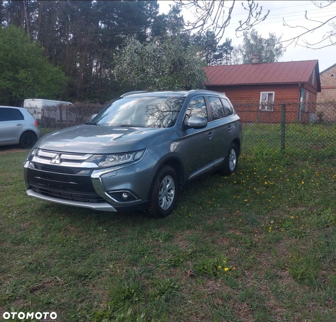 Mitsubishi Outlander 2.2 DI-D 4WD Automatik Diamant Edition - 2
