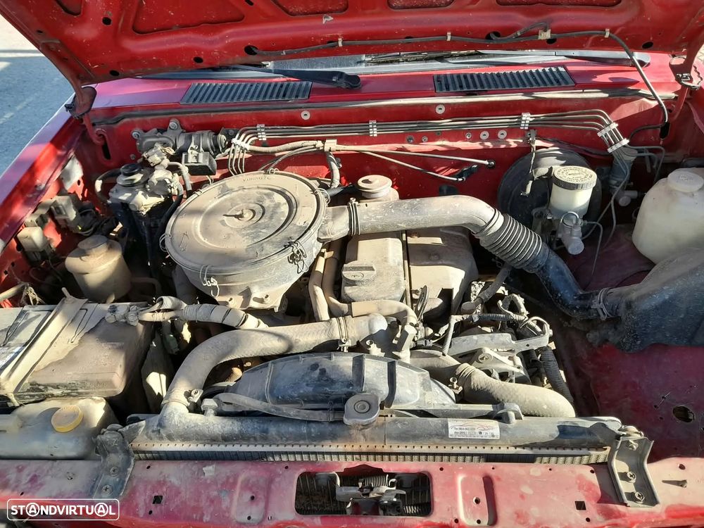 Nissan Pick Up - 4