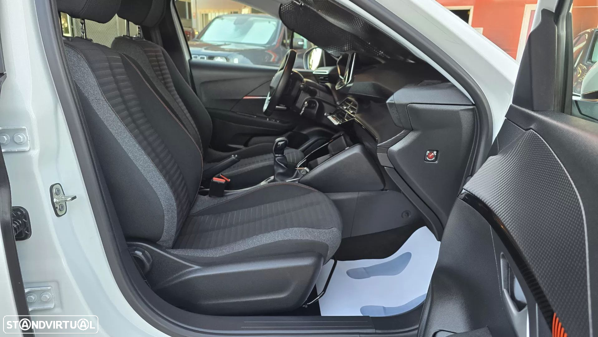 Peugeot 208 1.2 PureTech Active - 16