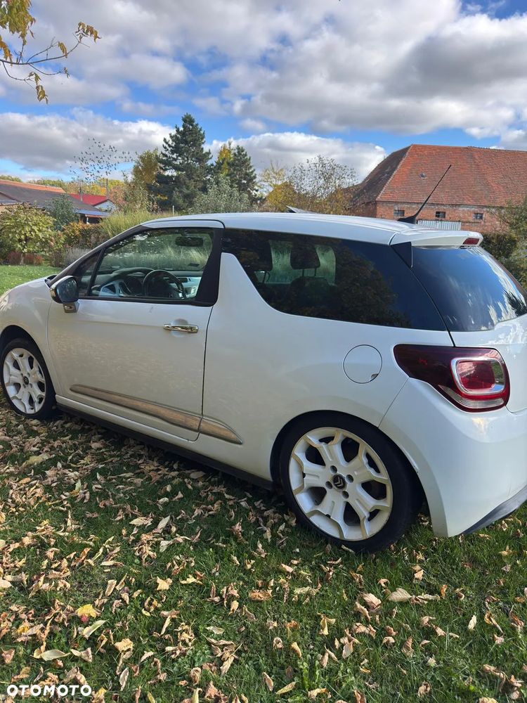 Citroën DS3 1.6 VTi SoChic - 1