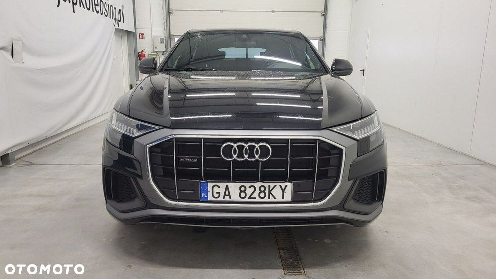 Audi Q8 - 2