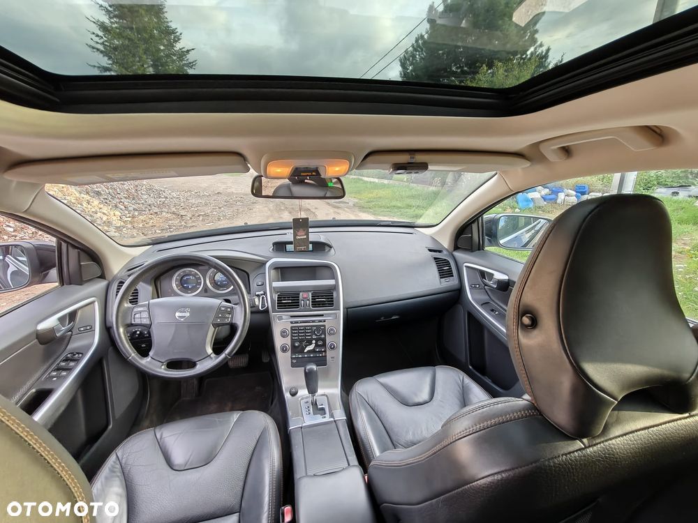 Volvo XC 60 T6 AWD Momentum - 8