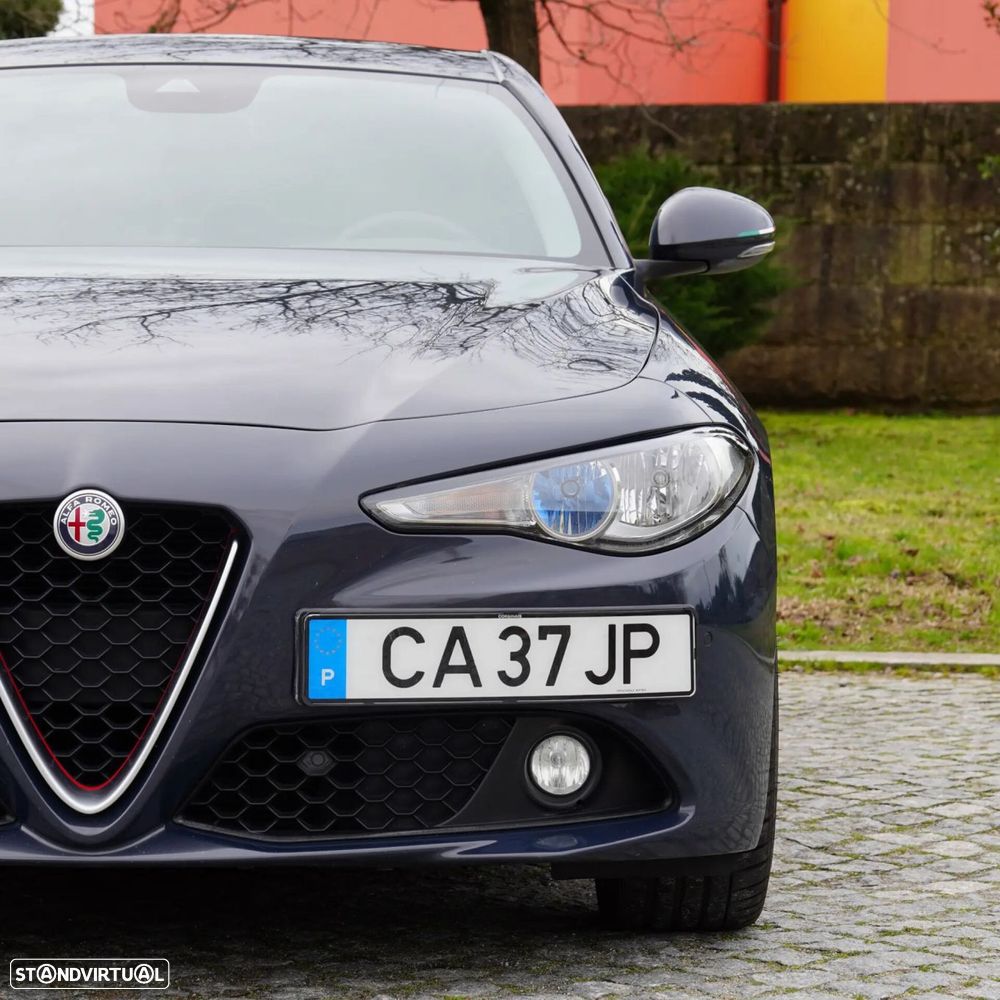 Alfa Romeo Giulia 2.2 D AT8 - 44
