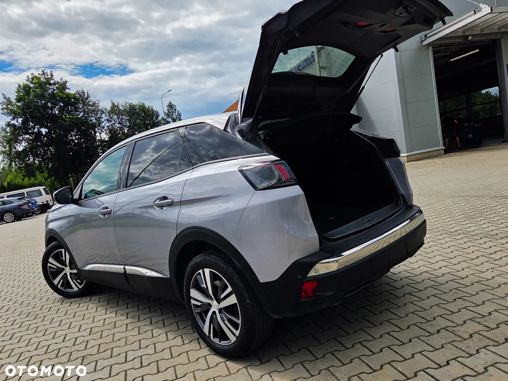 Peugeot 3008 1.5 BlueHDi Allure S&S - 19