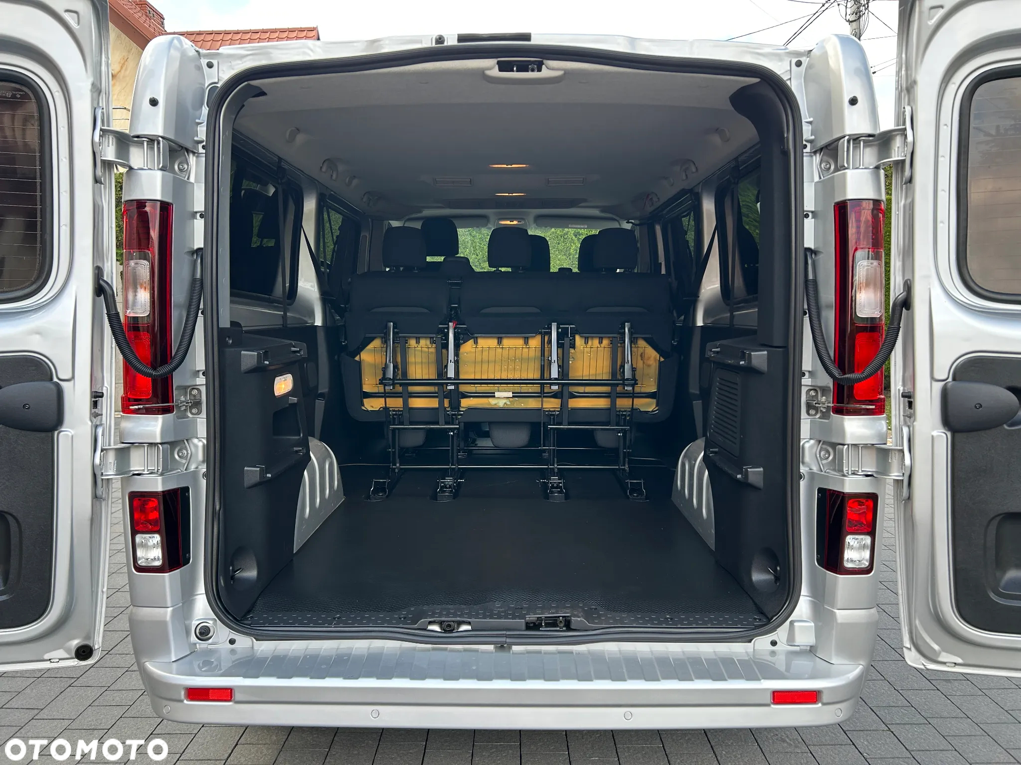 Renault Trafic Kombi 2.0 dCi L2 HD Pack Clim - 33