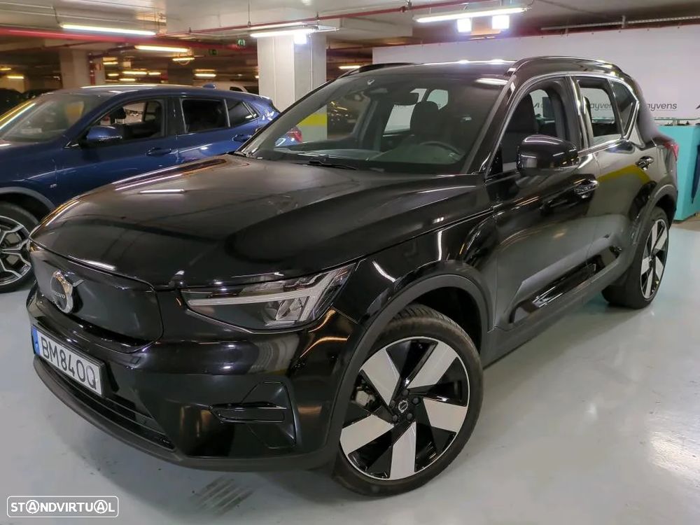 Volvo EX40 82 kWh Single Motor Extended Range Black Edition - 1