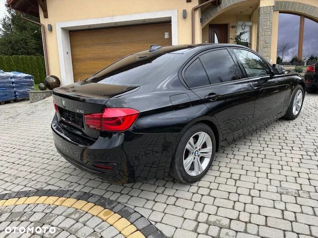 BMW Seria 3 318d Sport Line - 5
