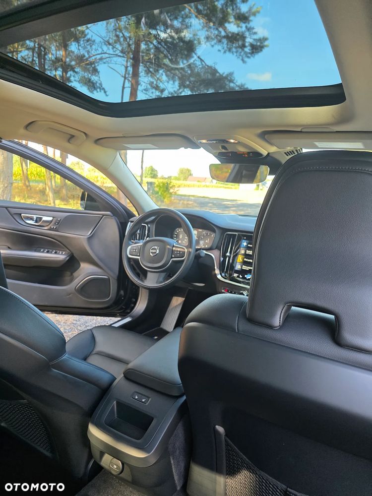 Volvo S60 B5 B AWD R-Design - 36
