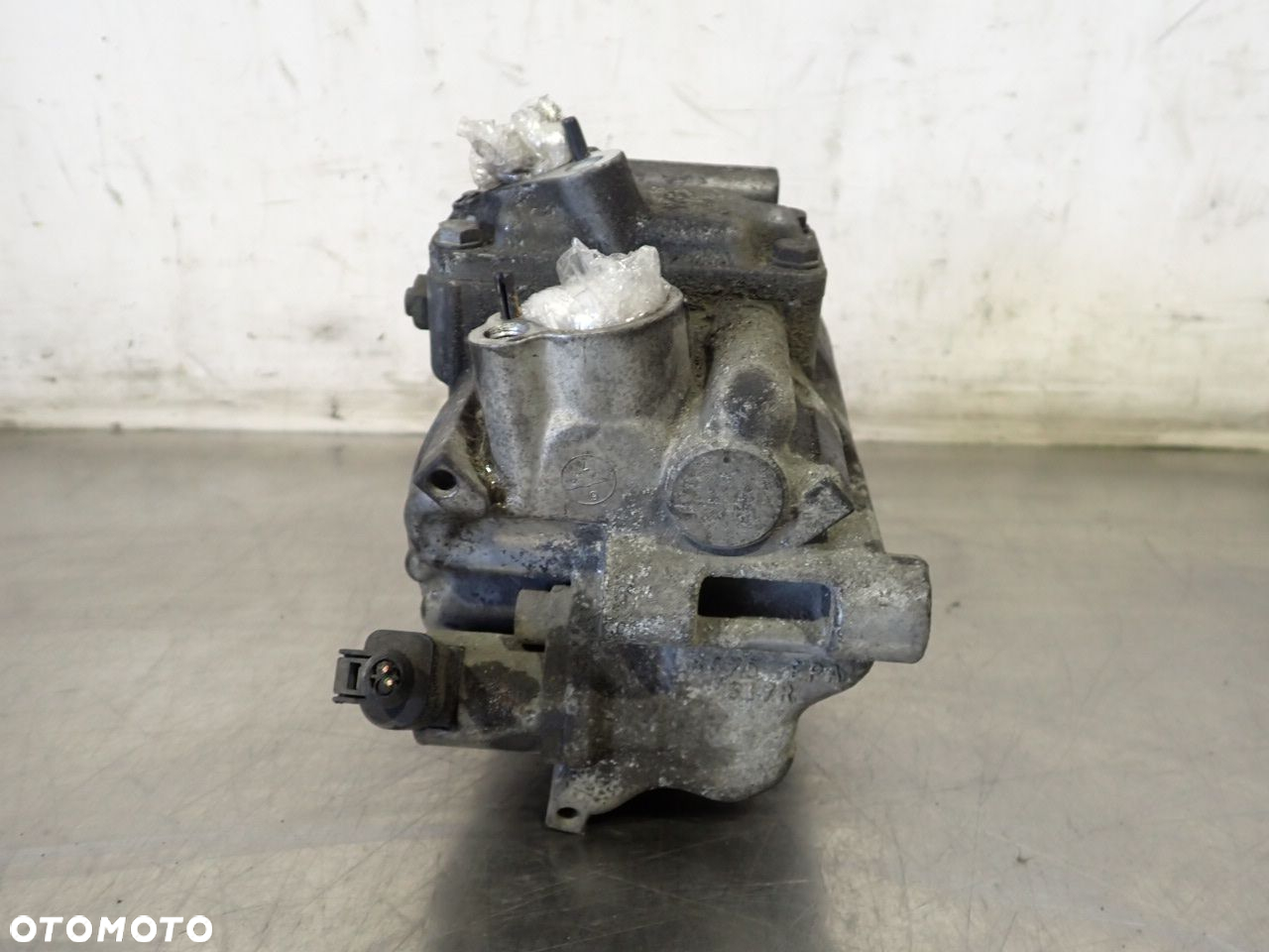 SPRĘŻARKA KLIMATYZACJI AUDI A3 8P  1K0820803Q - 3