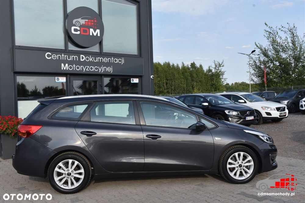 Kia Ceed Cee'd 1.6 GDI Business Line - 12