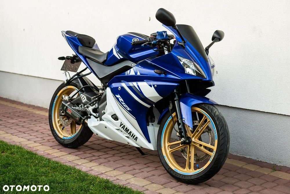 Yamaha YZF - 1