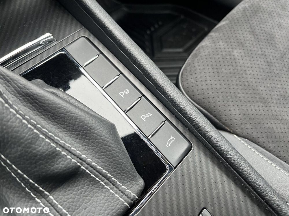 Skoda Superb 2.0 TSI 4x4 Sportline DSG - 29