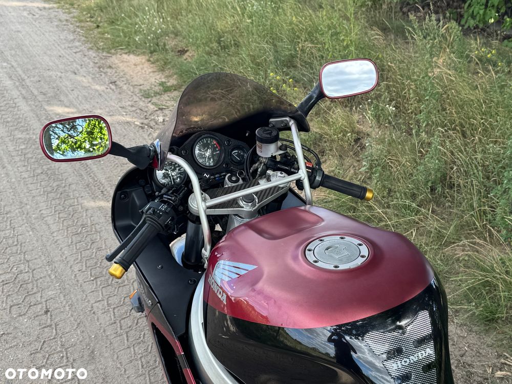 Honda CBR - 11