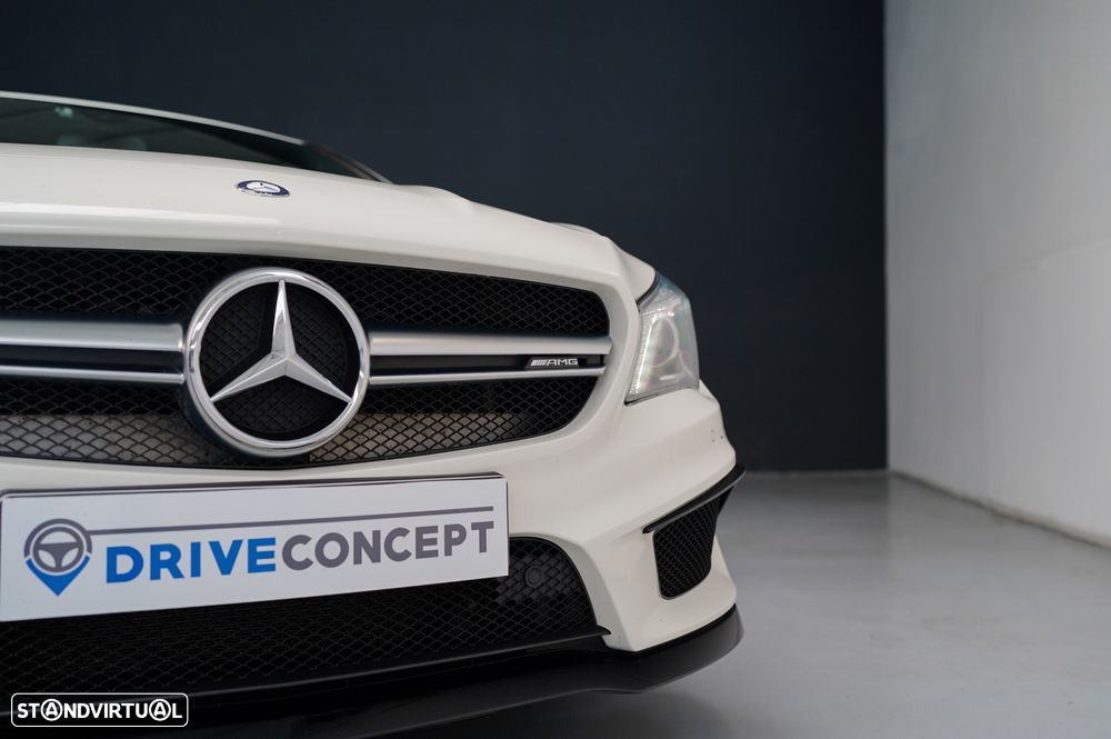 Mercedes-Benz CLA 45 AMG Shooting Brake 4-Matic - 33