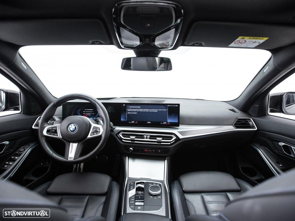 BMW 320 e Pack Desportivo M Auto - 9