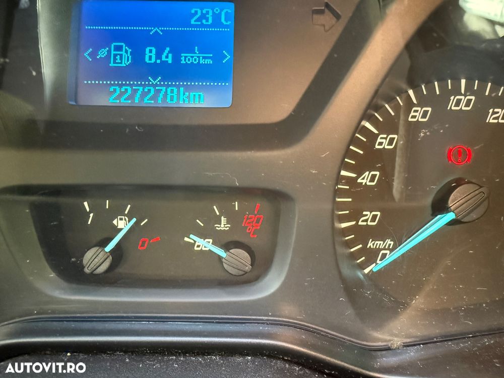 Ford Transit - 10