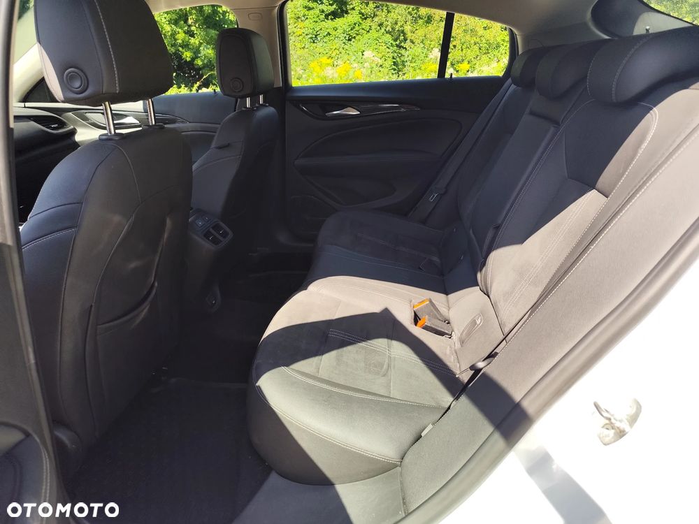 Opel Insignia 1.5 T Elite S&S - 23