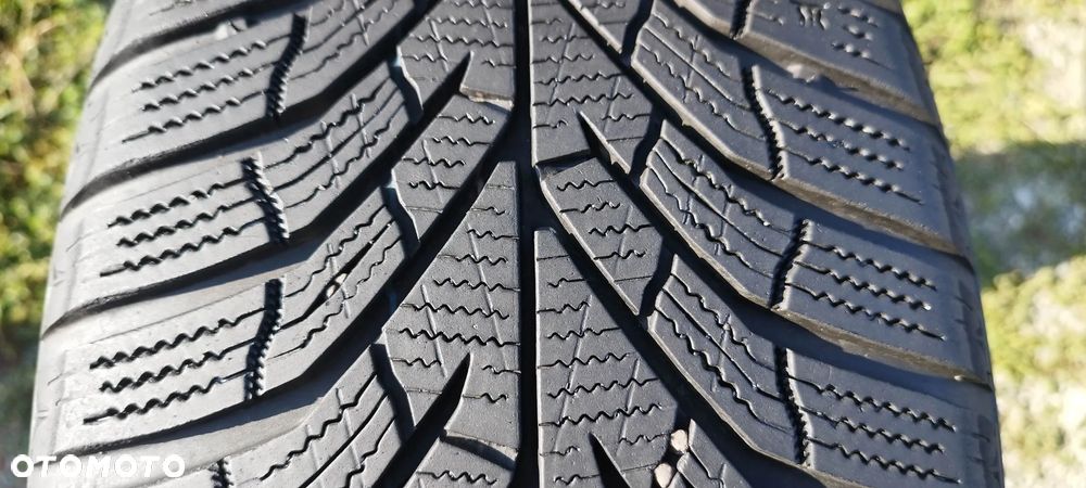 215/60/16 kumho wintercraft wp52