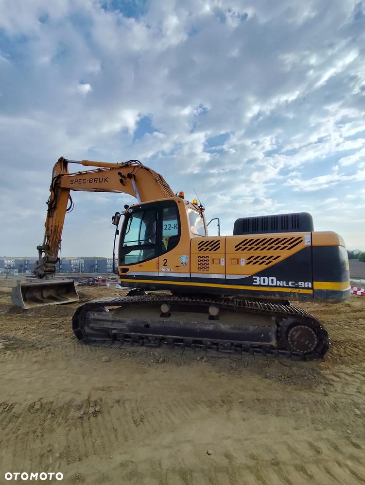 Hyundai 300 LCN-9A - 8