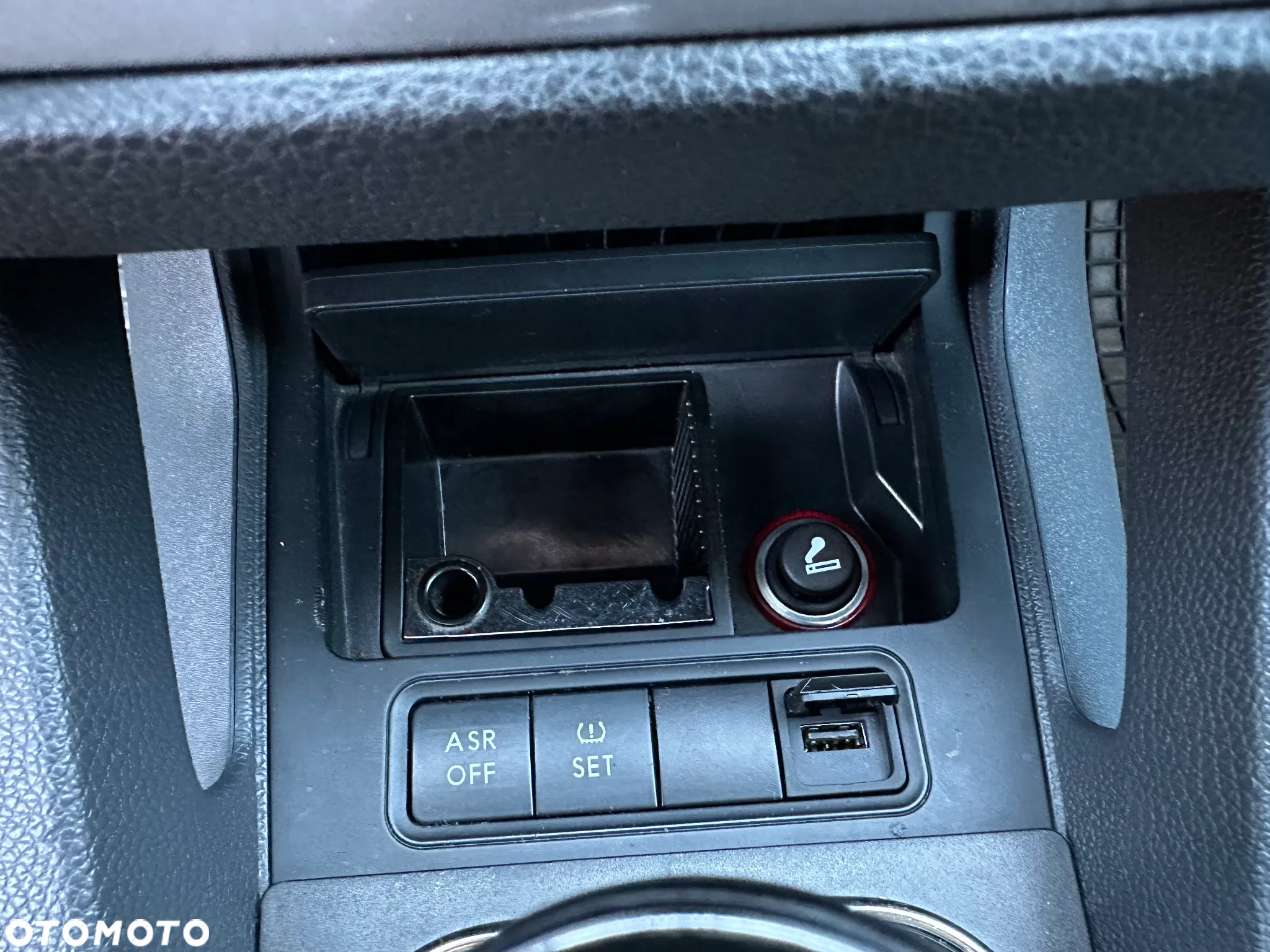 Volkswagen Golf - 33