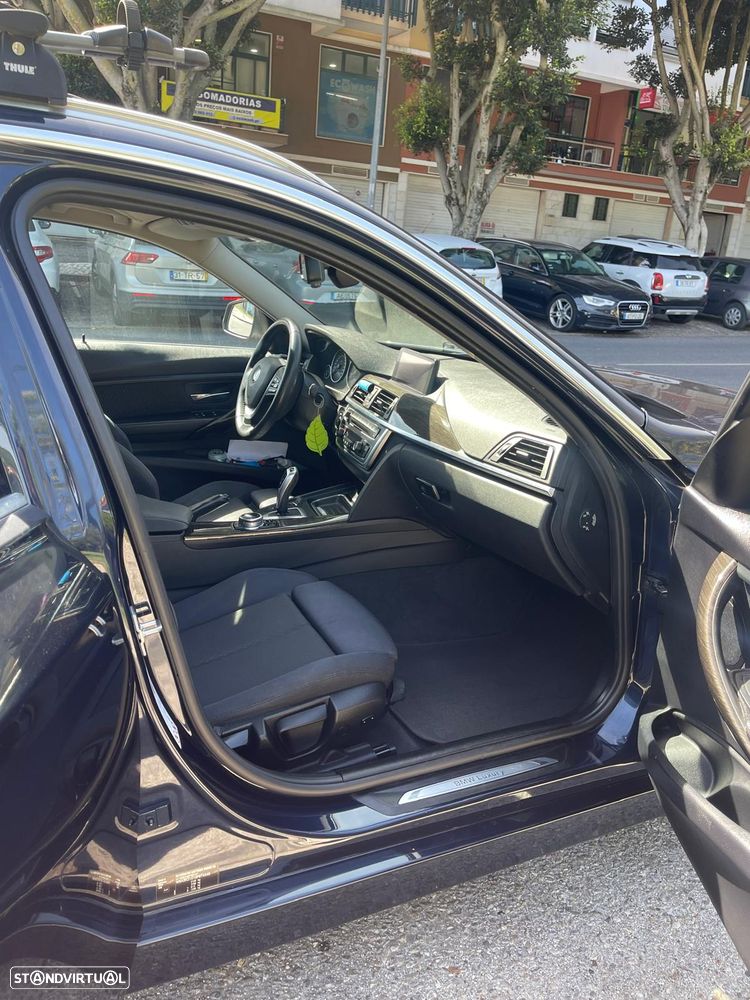 BMW 320 d Auto Line Luxury - 8