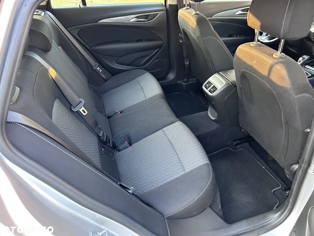 Opel Insignia 1.6 ECOTEC Business Edition - 17