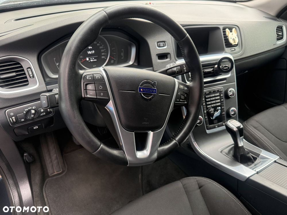 Volvo V60 D2 - 8