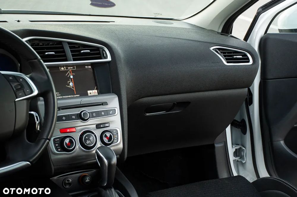 Citroën C4 PureTech 130 Stop & Start EAT6 Selection - 31