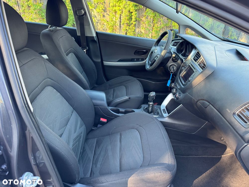 Kia Ceed 1.6 GDI ISG Dream Team Edition - 17