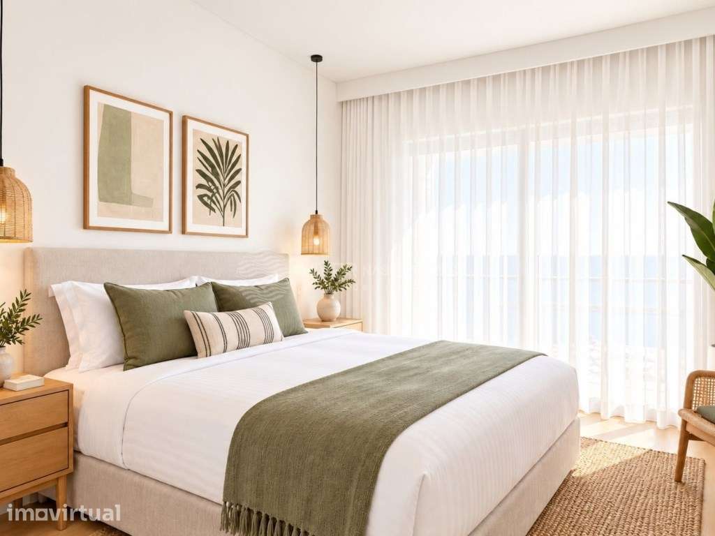 Apartamento T1+1 com Vista Mar, Varanda Privativa e Excelentes Como... - Grande imagem: 3/9