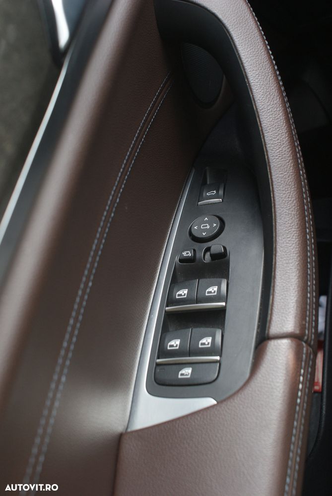 BMW X3 xDrive30i AT Luxury Line - 4