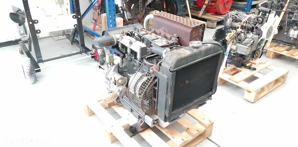 SILNIK lister petter LPW3A079 22.1 kW 9675zł netto - 2