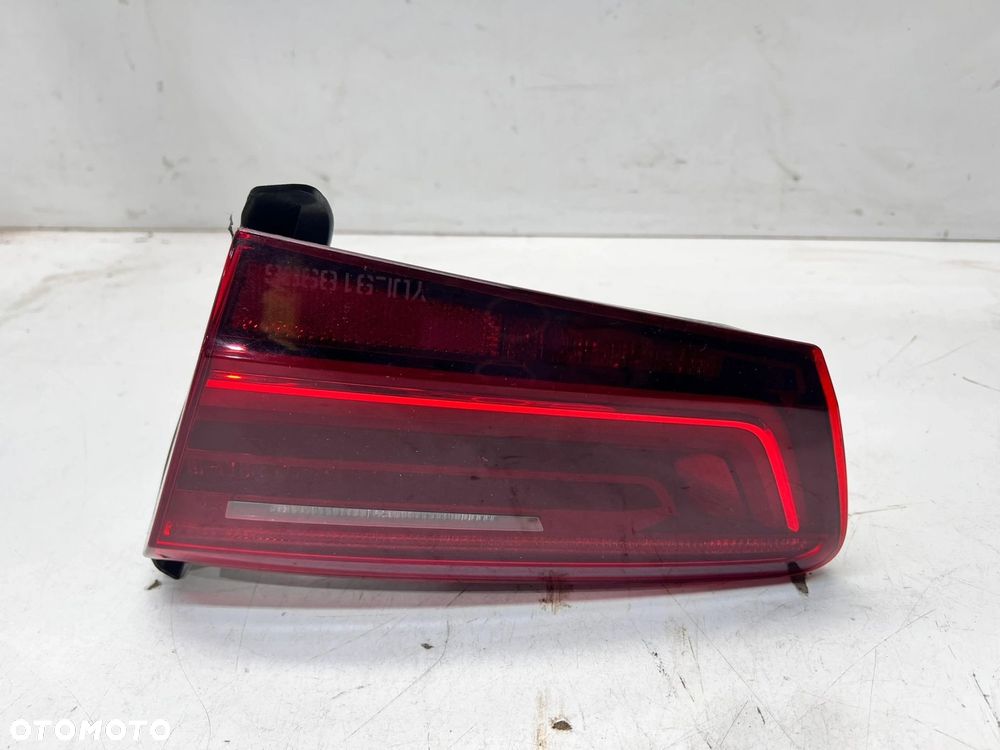 LAMPA PRAWY TYŁ W KLAPĘ LED AUDI A6 C7 SEDAN 4G5945094D 1/26 USA - 1