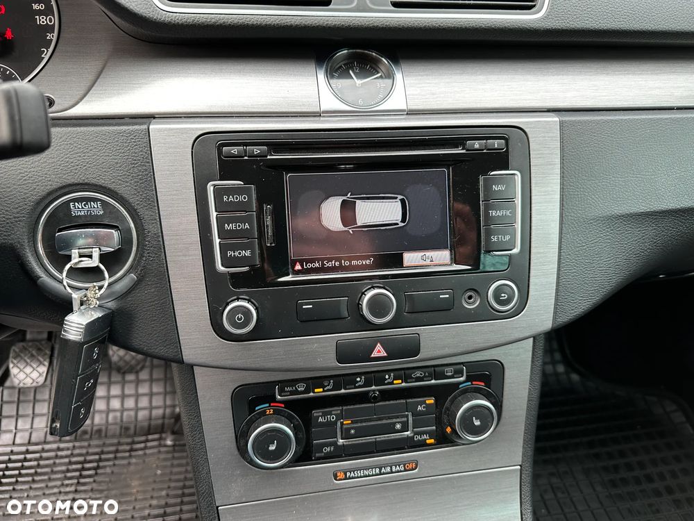 Volkswagen Passat Variant - 12