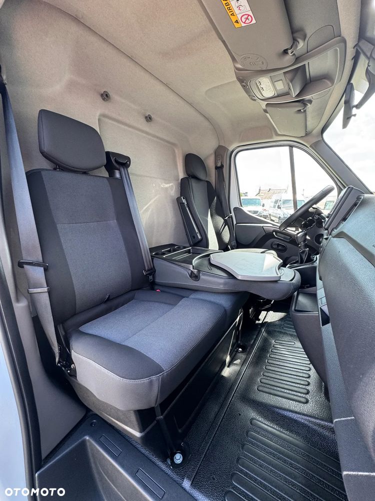 Renault Master - 18
