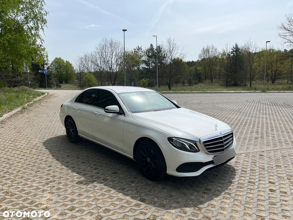 Mercedes-Benz Klasa E 200 d 9G-TRONIC - 15