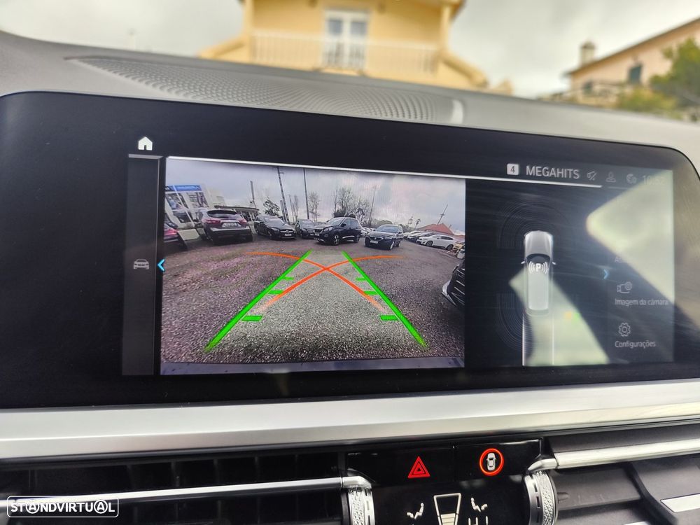 BMW 330 e Line Sport Auto - 32