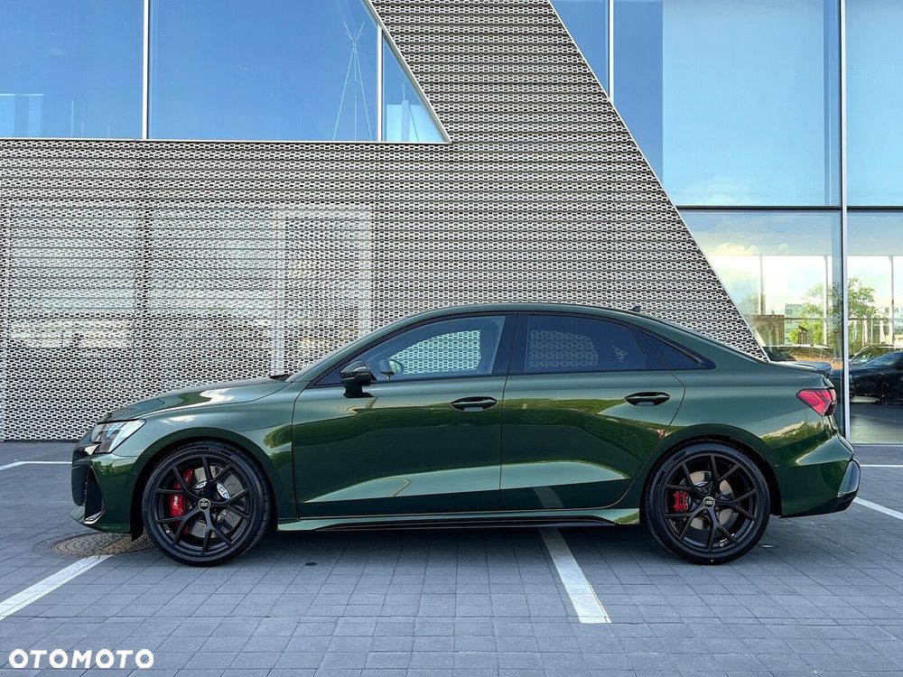 Audi RS3 Limousine - 19