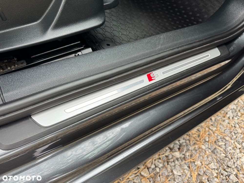 Audi A4 Avant 40 TDI S Line S tronic - 33
