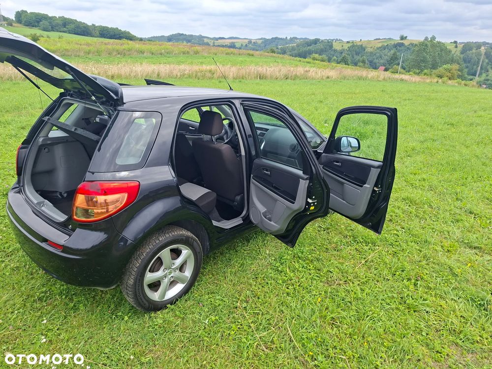 Suzuki SX4 - 12
