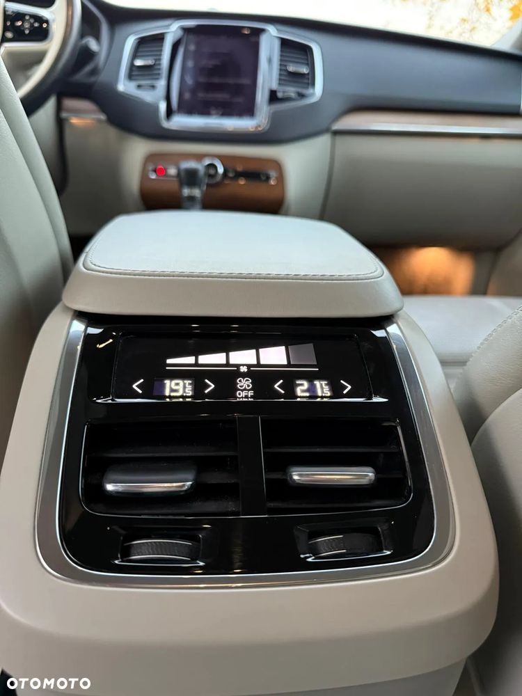 Volvo XC 90 D5 AWD Inscription 7os - 18