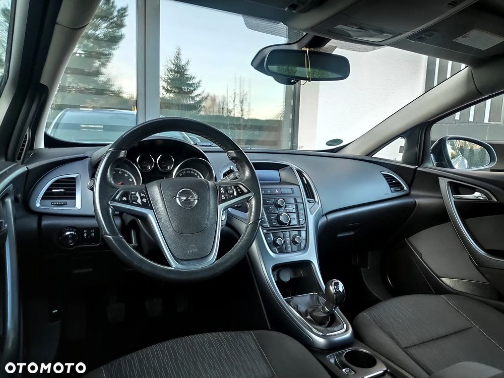 Opel Astra 1.4 Turbo Edition - 11