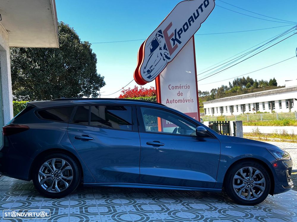 Ford Focus 1.0 EcoBoost MHEV ST-Line X - 31