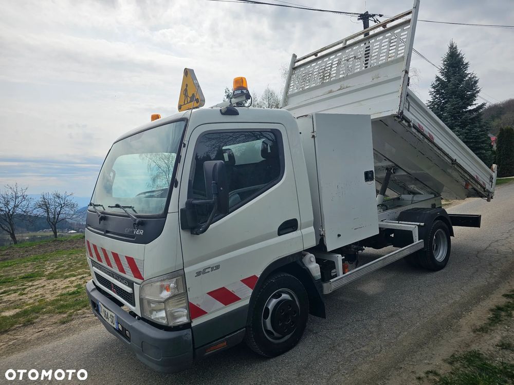 Mitsubishi Canter fuso - 1