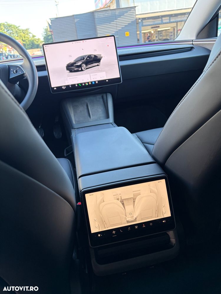 Tesla Model 3 - 17