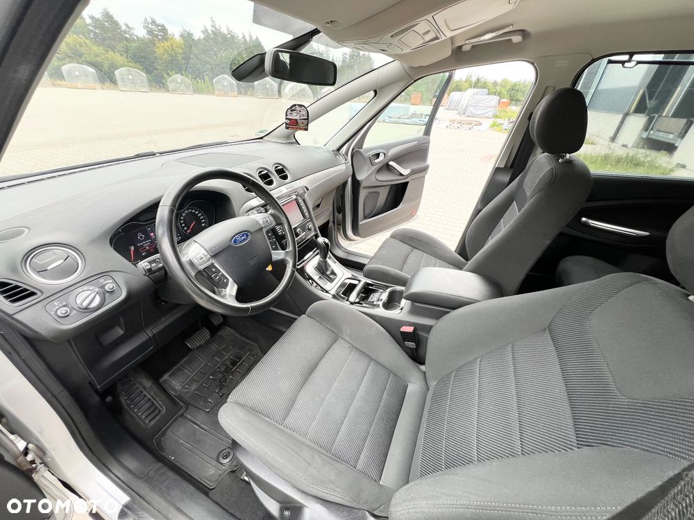 Ford S-Max 2.0 TDCi DPF Champions Edition - 13