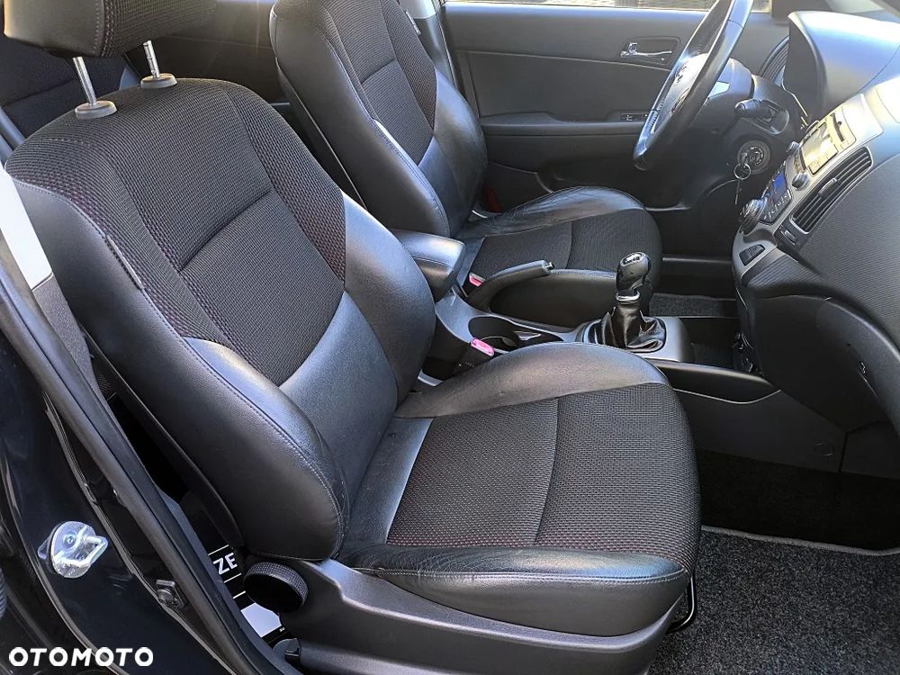 Hyundai i30 i30cw 1.4 Edition Plus - 29
