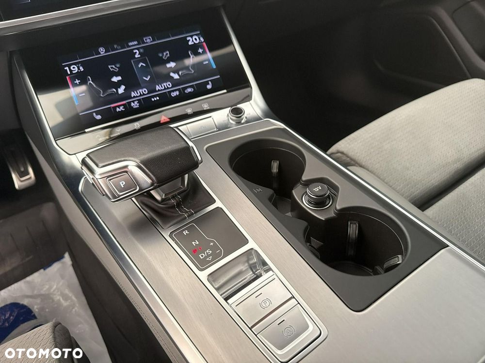 Audi A6 Avant - 17