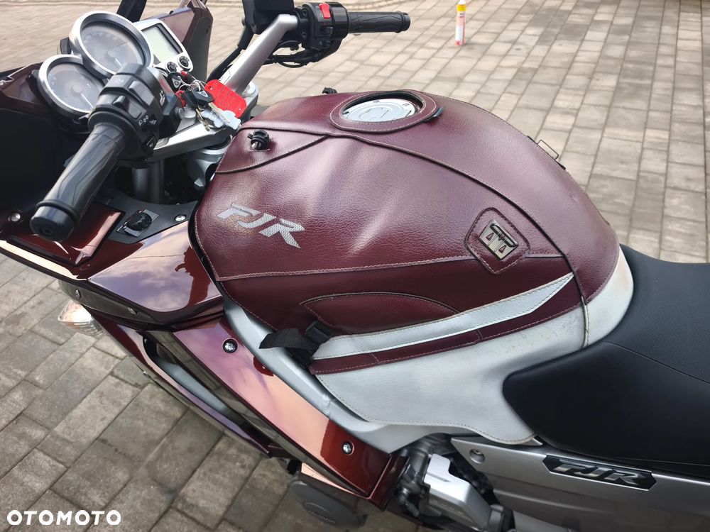 Yamaha FJR - 29